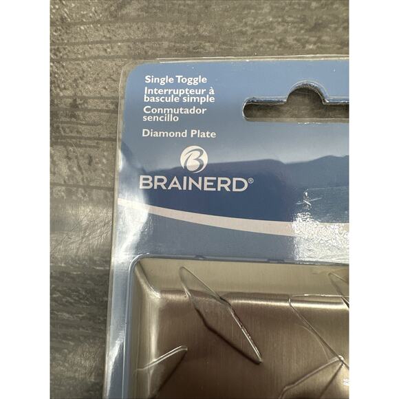 Diamond Plate 1-Gang Standard Toggle Wall Plate, Satin Nickel - 3 Pack {3} - Picture 6 of 10